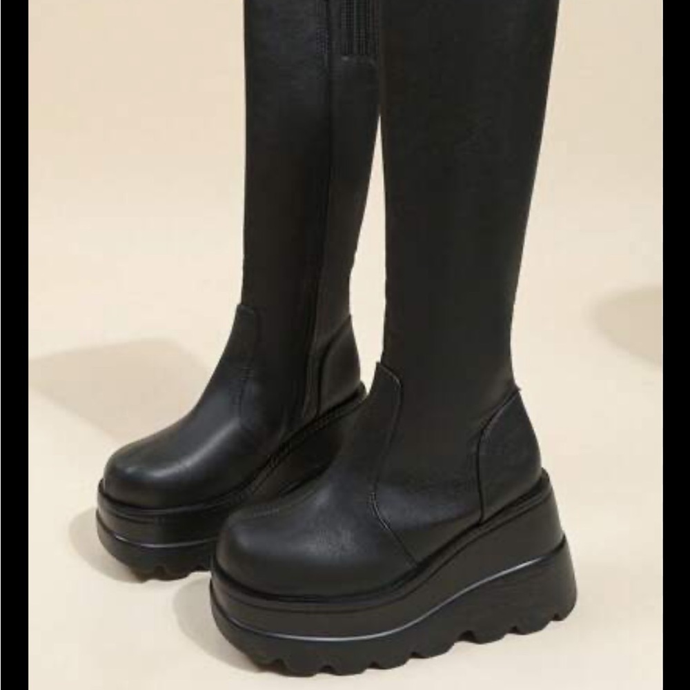 ♥️Platform Boots♥️